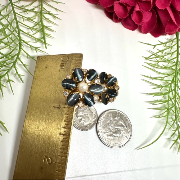 NEW⚜️Gray Moonstone & Pearl Earrings - Picture 5 of 7